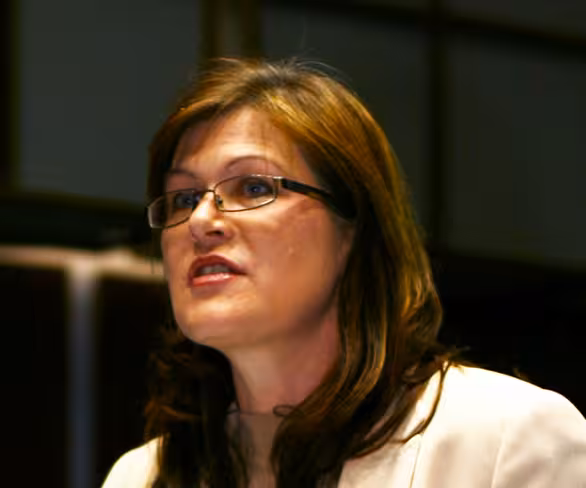 Australian Senator Wins International Internet and Politics Award Featured Image