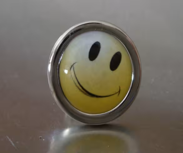 Gmail now stores your 10 most recent emoticons for quick smiley faces Featured Image