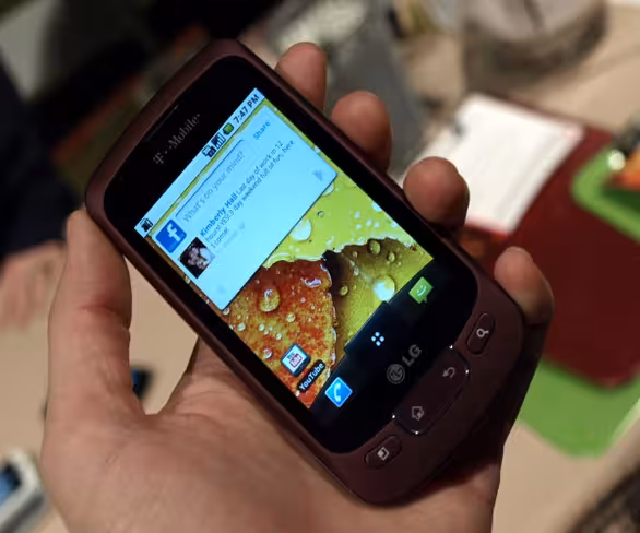 LG Optimus One Passes 2 Million Units Sold Featured Image
