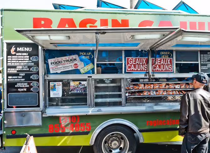 Following Food Trucks with Social Media Drive