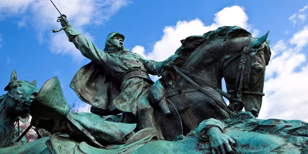 Australian government poised to intervene as e-commerce war heats up Featured Image