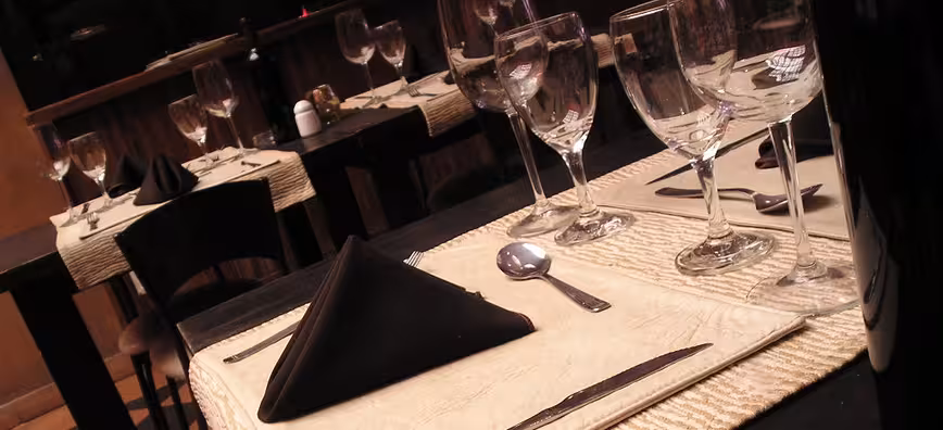 5 things not to do at a networking dinner Featured Image