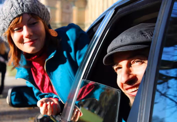Carpooling users_leaning out window