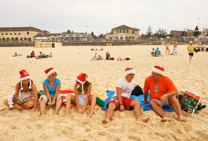 How to use the web to keep connected to what matters over the Christmas holidays