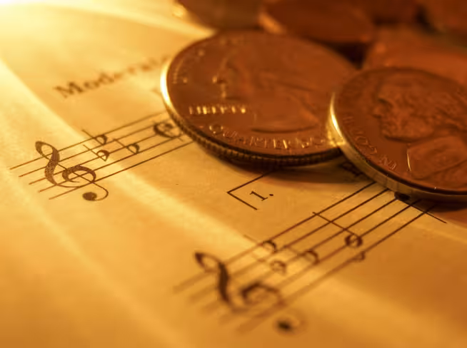 Deezer is closing in on Spotify; gained paid subscribers at a faster clip in 2012 Featured Image