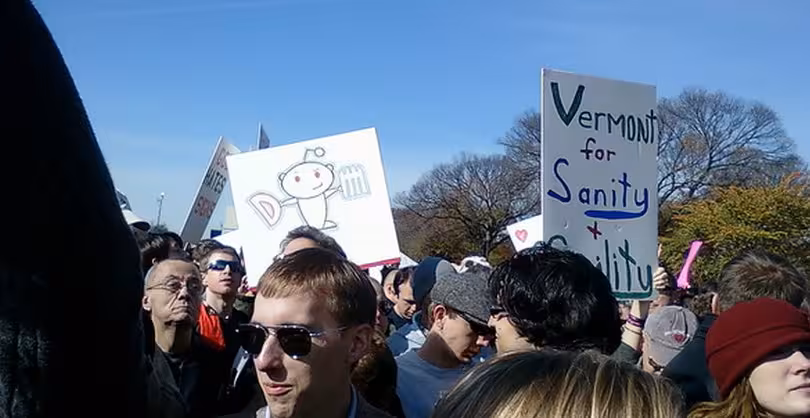 Would you ever ask Reddit out on a date? After watching this clip, you won’t want to