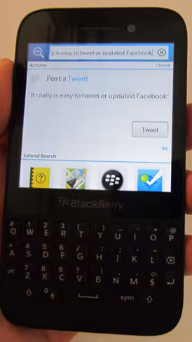 Directly tweeting from the home screen