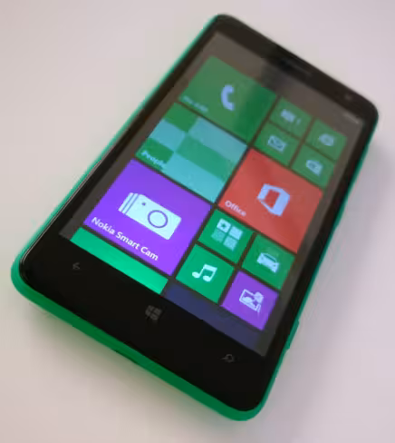 Lumia_625_front
