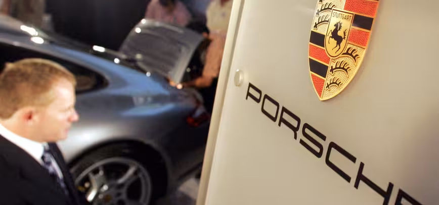 Watch a Porsche Carrera 3.2 engine getting torn down in glorious stop motion