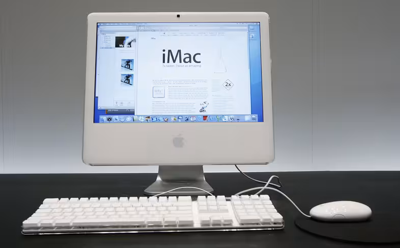 Steve Jobs Launches Annual MacWorld Expo