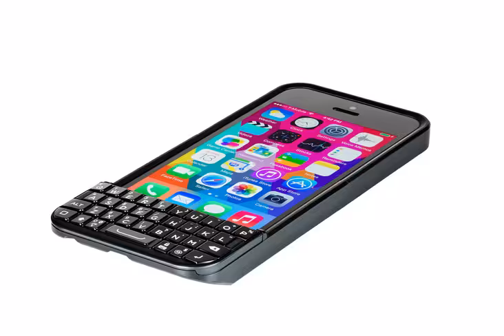 Typo 2 iPhone 5s keyboard case up for pre-order at $99, now a little less like a BlackBerry