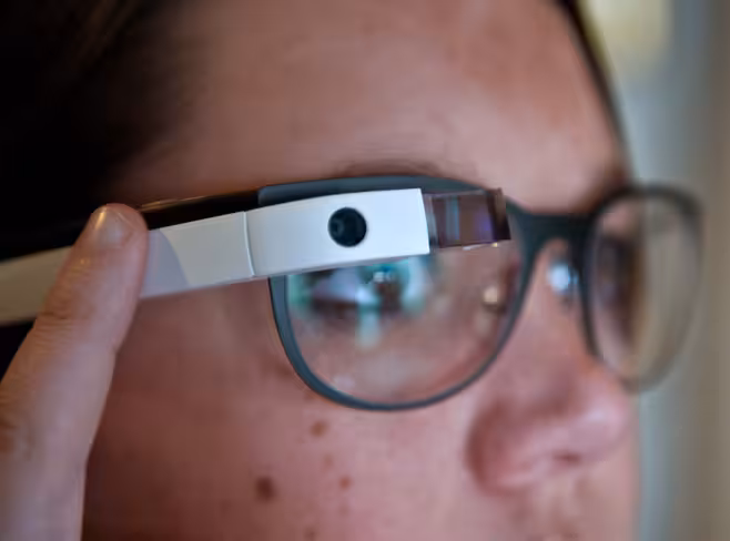 US-IT-INTERNET-GOOGLE-GLASS