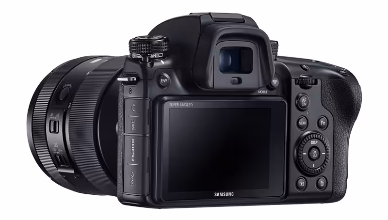 NX1-16-50MM_015_Dynamic2_Black