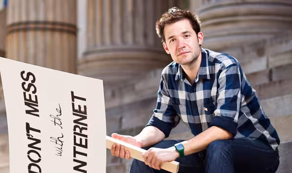 Reddit co-founder Alexis Ohanian returns to company as CEO resigns