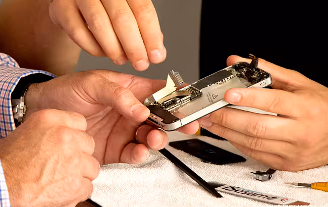 iCracked officially brings its on-demand iPhone repair service to the UK Featured Image