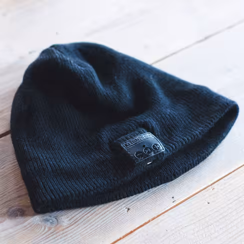 bt-beanie-black-2