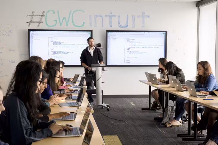 Girls Who Code, Summer Immersion Program © Jessica Scranton