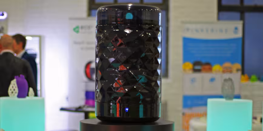 Kwambio wants to bring a friendly face to 3D printing with its $1,000 platform-locked printer Featured Image
