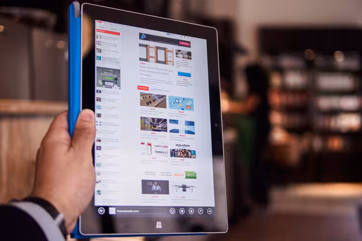 The 3:2 aspect ratio is far better suited for vertical content than 16:9