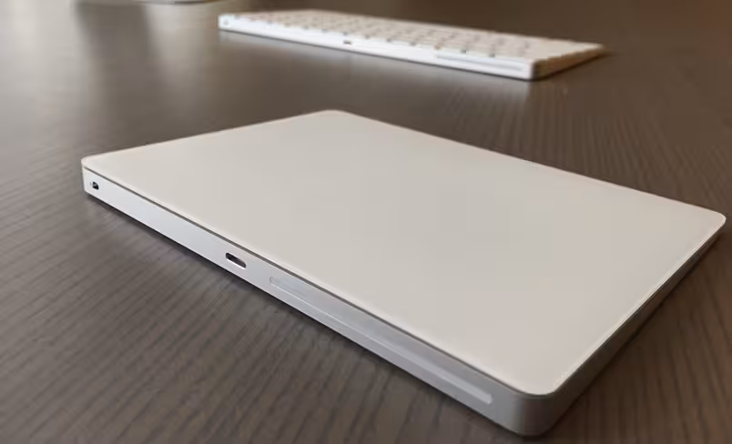 MagicTrackpadKeyboard2TNW