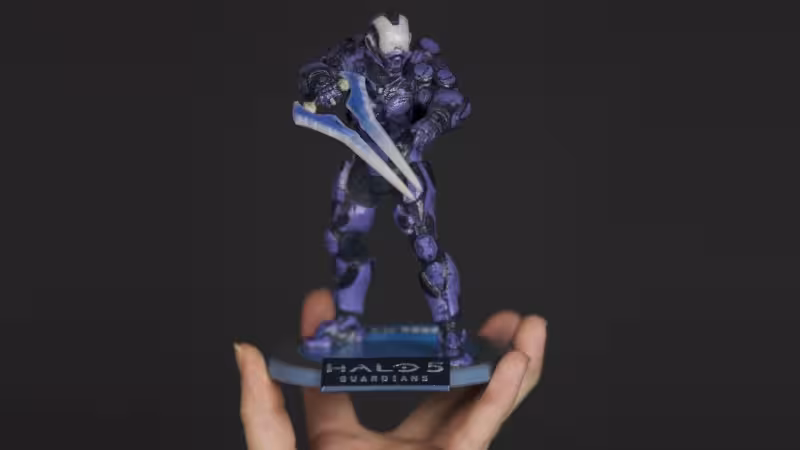 Customize your Spartan using items you've unlocked in Halo 5: Guardians