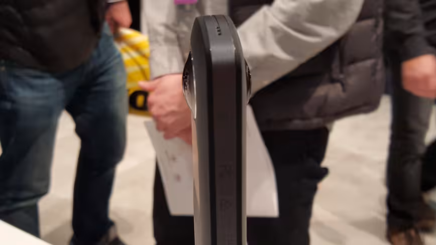 THETA S lens