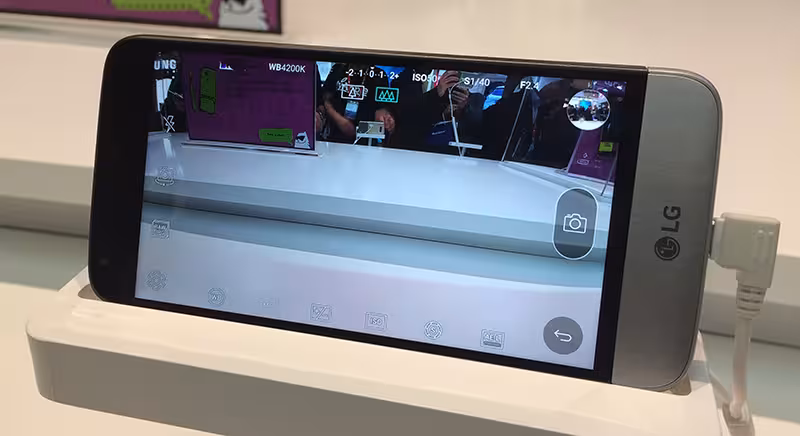 The G5's camera offers loads of features and wide-angle shooting