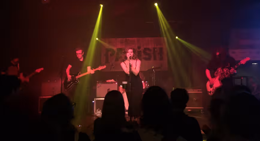 Last year I stumbled upon the excellent Best Coast playing at a party I didn't even know about until 30 minutes earlier.