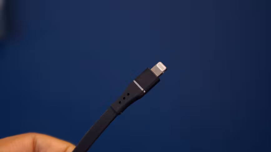 Somewhat surprisingly, the lighting cable makes a fairly obvious difference to sound quality.