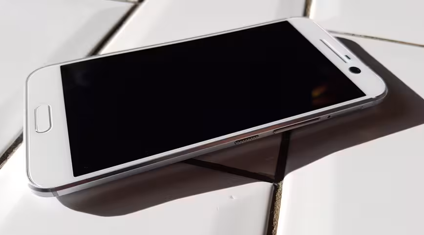HTC10_front