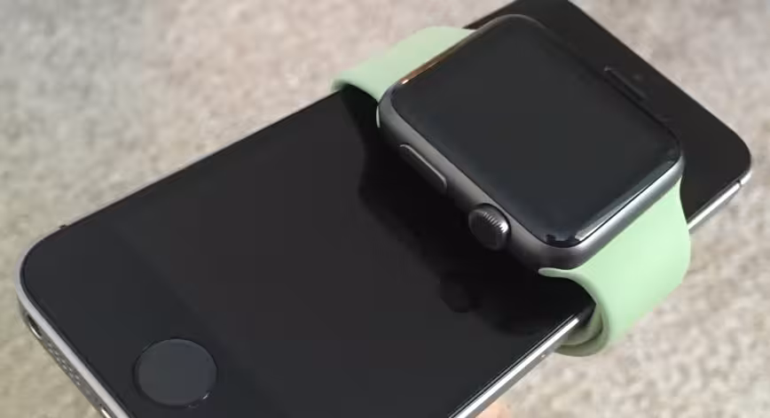 iPhoneSE11TNW