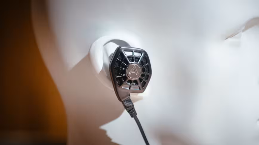 Audeze iSine 10