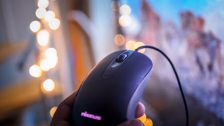 Nixeus Revel