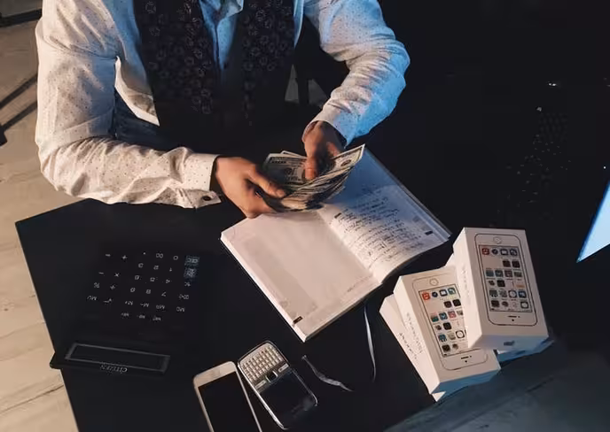 Free apps make millions of dollars – here’s how they do it Featured Image