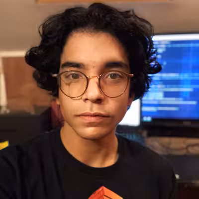 16-year-old Maxime Coutté began programming at 13 and created the Relativ VR headset system at 16