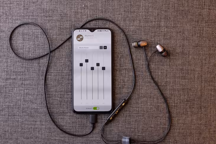 Moshi's Android app lets you customize an EQ setting to use with your Mythro C earphones