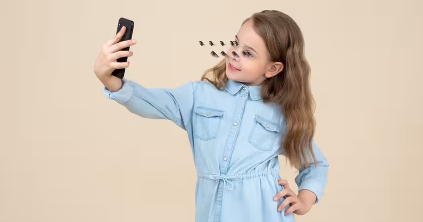 iOS 13’s new FaceTime feature automagically fakes eye contact for you