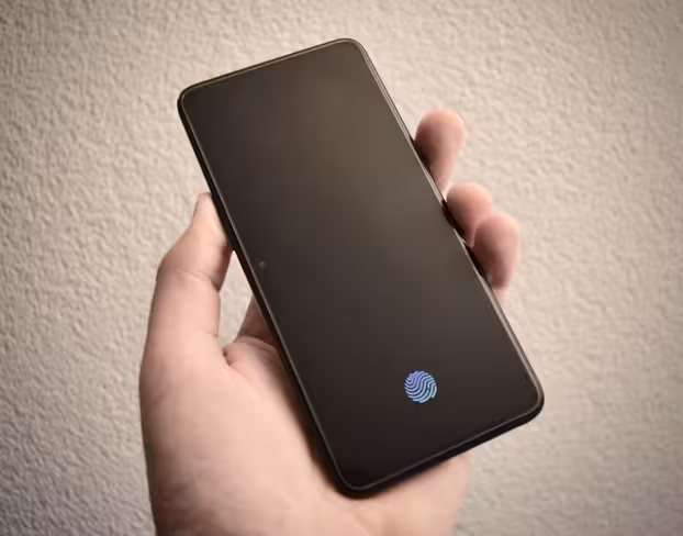 Oppo Reno 10x zoom front