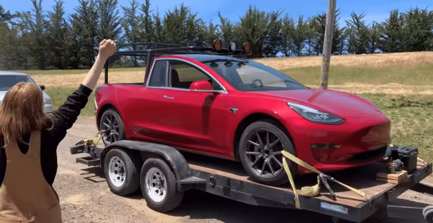 Tesla’s ‘Blade Runner’ pickup truck will be revealed November 21