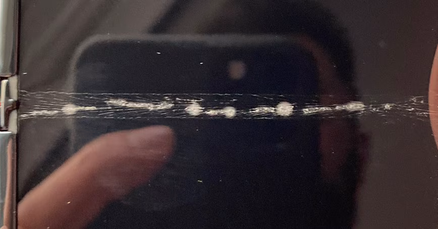 It’s no surprise Galaxy Z Flip and Razr phones are breaking