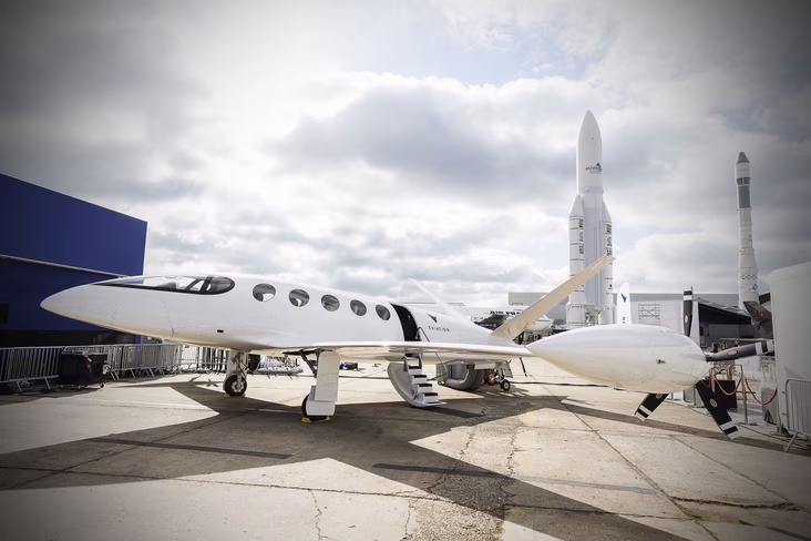 Alice, plane, electric, commuter, eviation