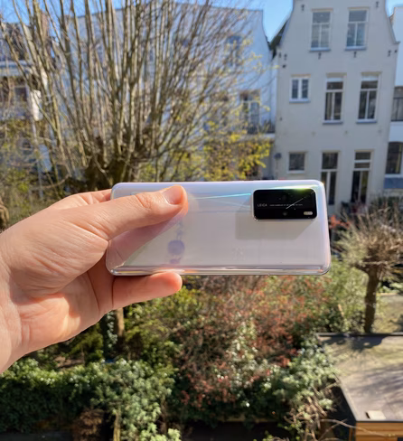 Huawei Leica camera bump