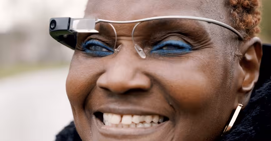 Google’s AI-powered smart glasses help the blind to see