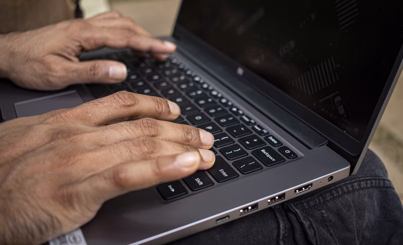 The Mi Notebook comes with a decent selection of ports, but one of them is USB 2 for some reason
