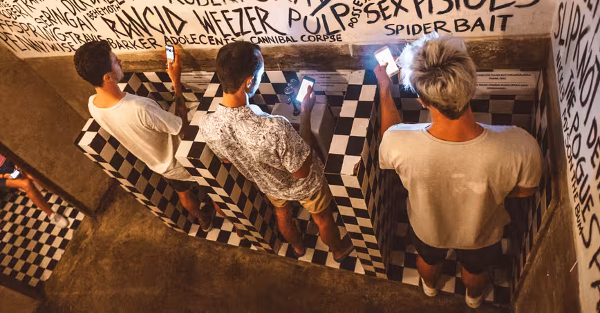 Google is testing Smart Compose on WhatsApp and Telegram