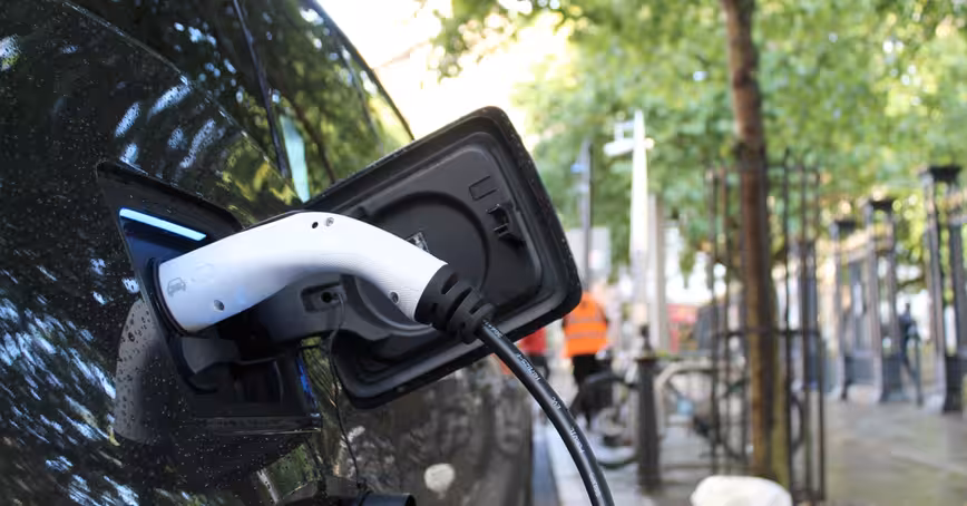 Here’s how much emissions you reduce by choosing an EV over a fossil fuel-powered car