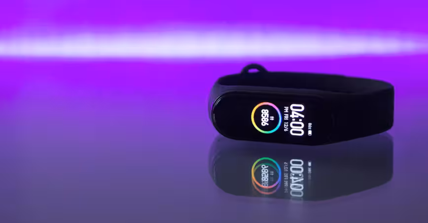 How wearable fitness devices can give early warning of possible COVID-19 infection