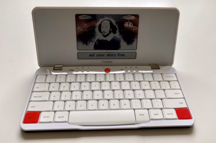 astrohaus freewrite traveler - 1