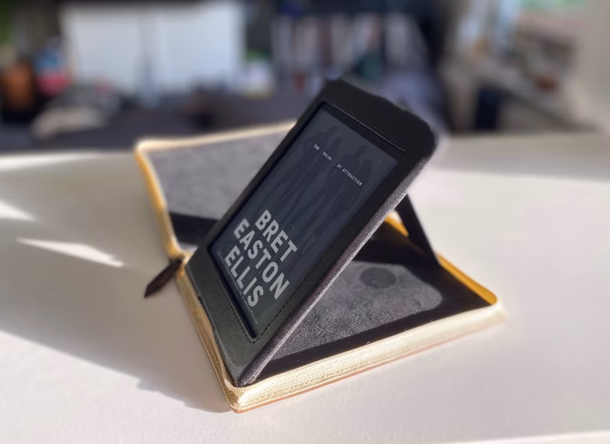 bookbook kindle case stand