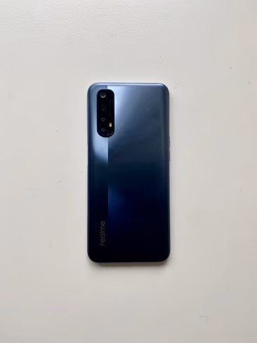 realme 7 - 2 rear view camera array